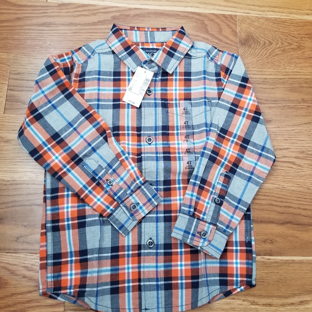 NWT - Plaid button down shirt